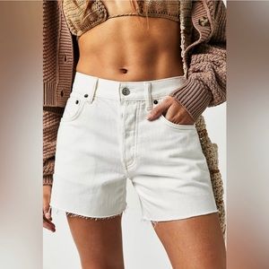 NWT Free People We The Free Ivy Mid Rise Short